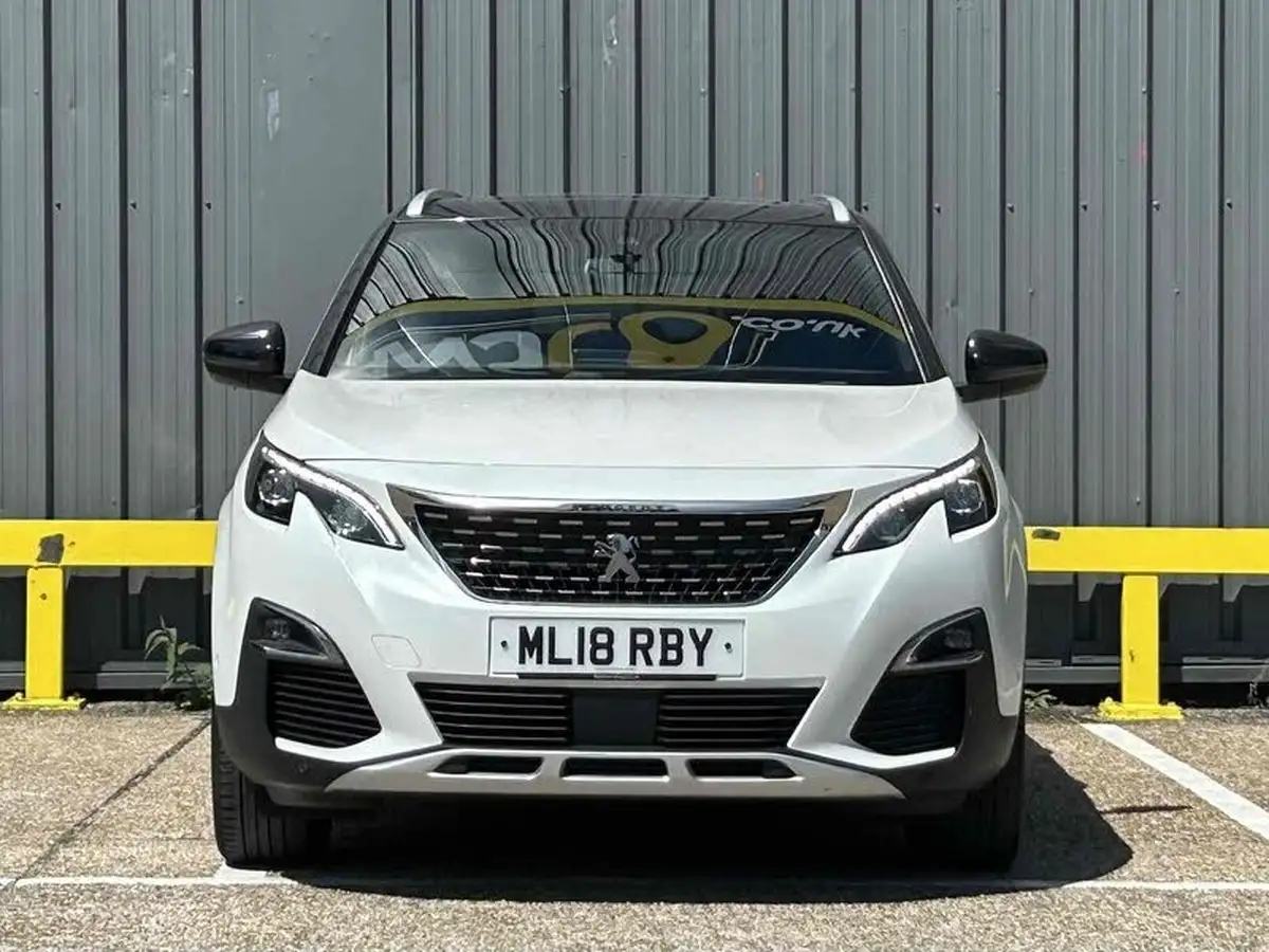2018-peugeot-5008-suv-12-puretech-gt-line-big-1