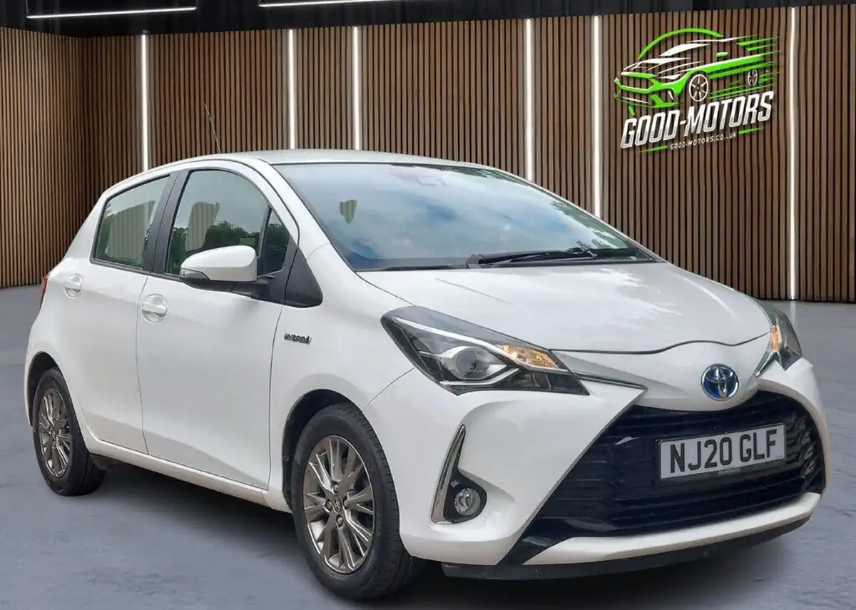 2020-toyota-yaris-15-vvt-i-icon-98bhp-hybrid-1497cc-e-cvt-big-8