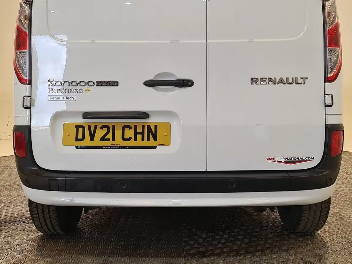 2021-renault-kangoo-maxi-big-24