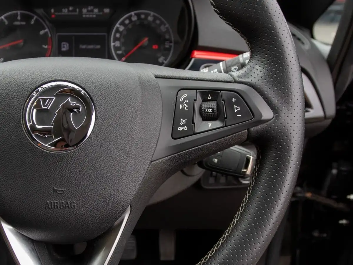 2019-vauxhall-corsa-14i-sri-vx-line-nav-black-90ps-5d-big-19