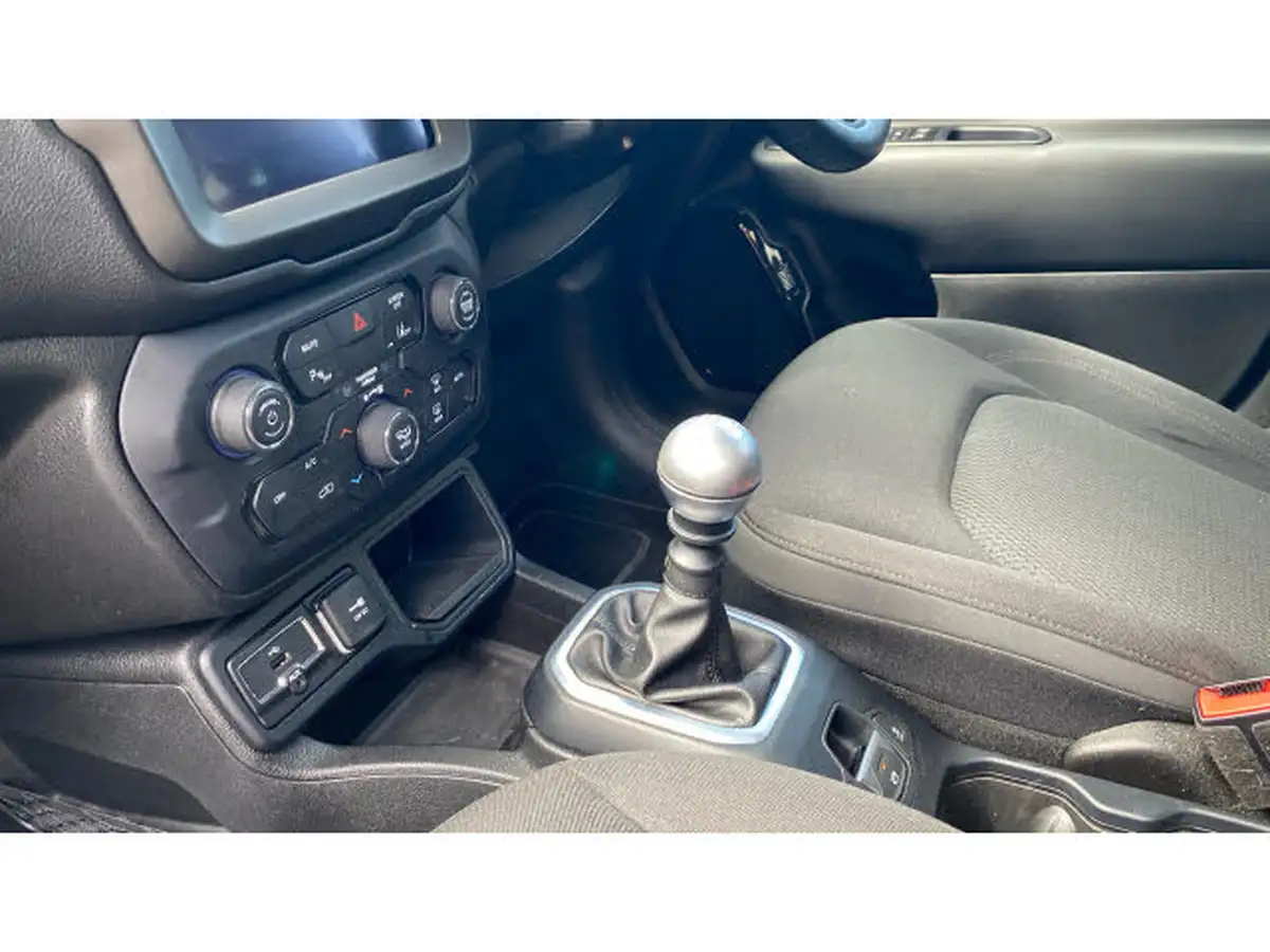2020-jeep-renegade-10-gse-night-eagle-ii-big-12