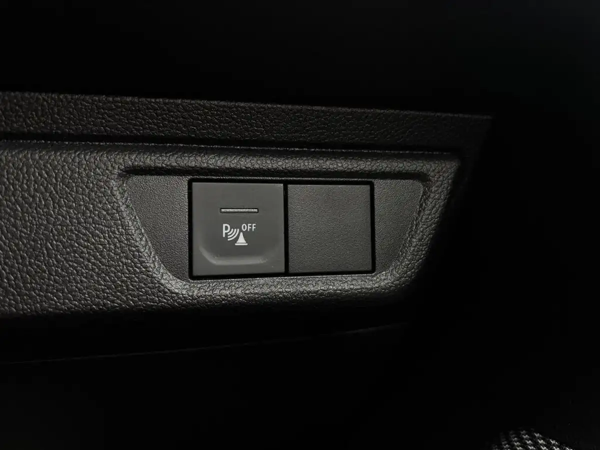 2023-dacia-sandero-10-tce-expression-90bhp-big-25