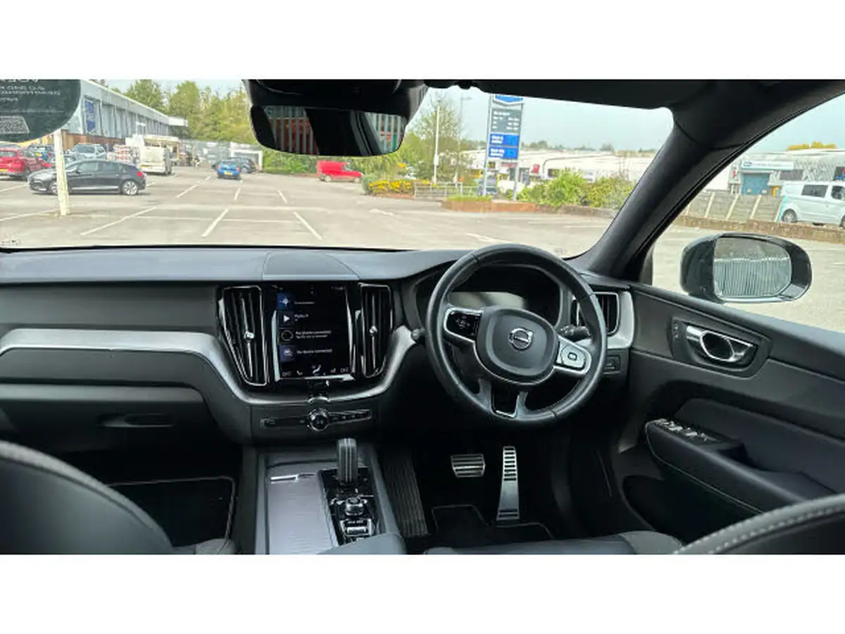 2021-volvo-xc60-20td-b4-r-design-big-19