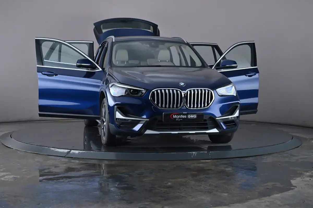 2019-bmw-x1-20-sdrive-20i-xline-sdrive-20i-big-38