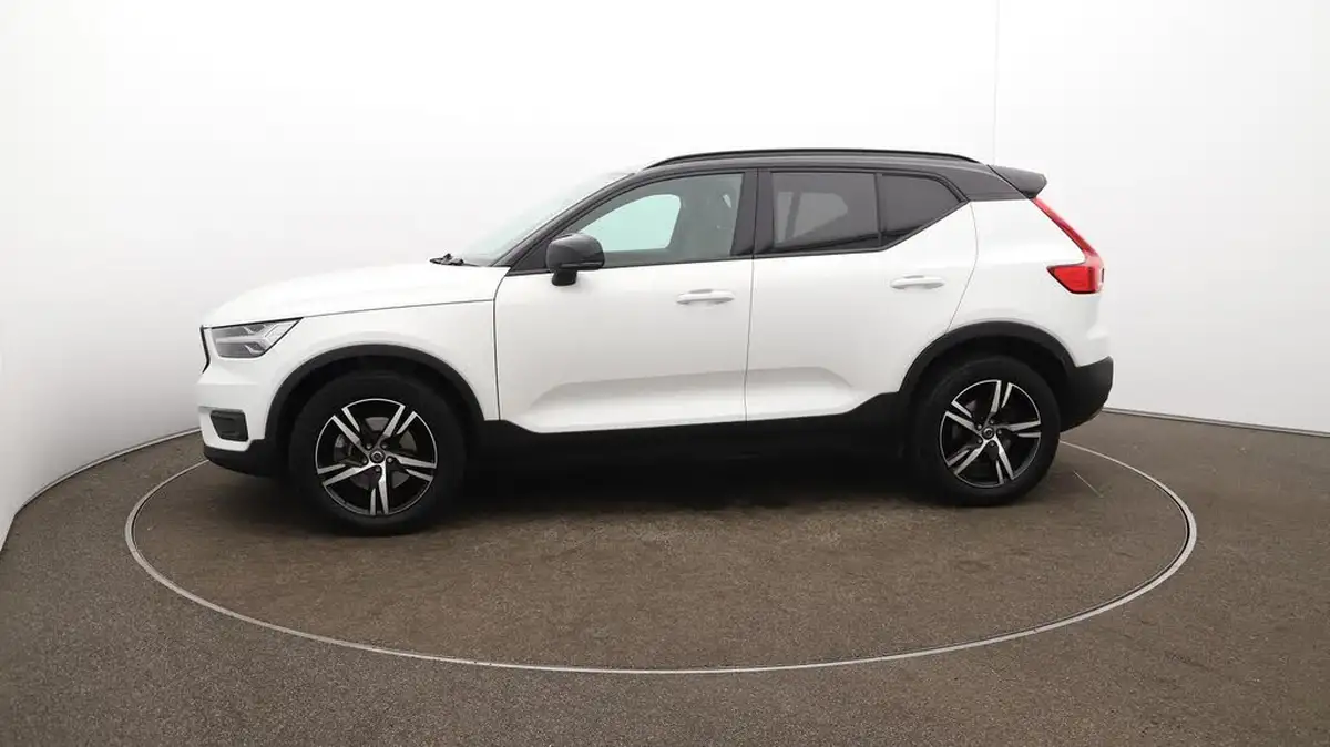 2020-volvo-xc40-20-t4-r-design-awd-big-65