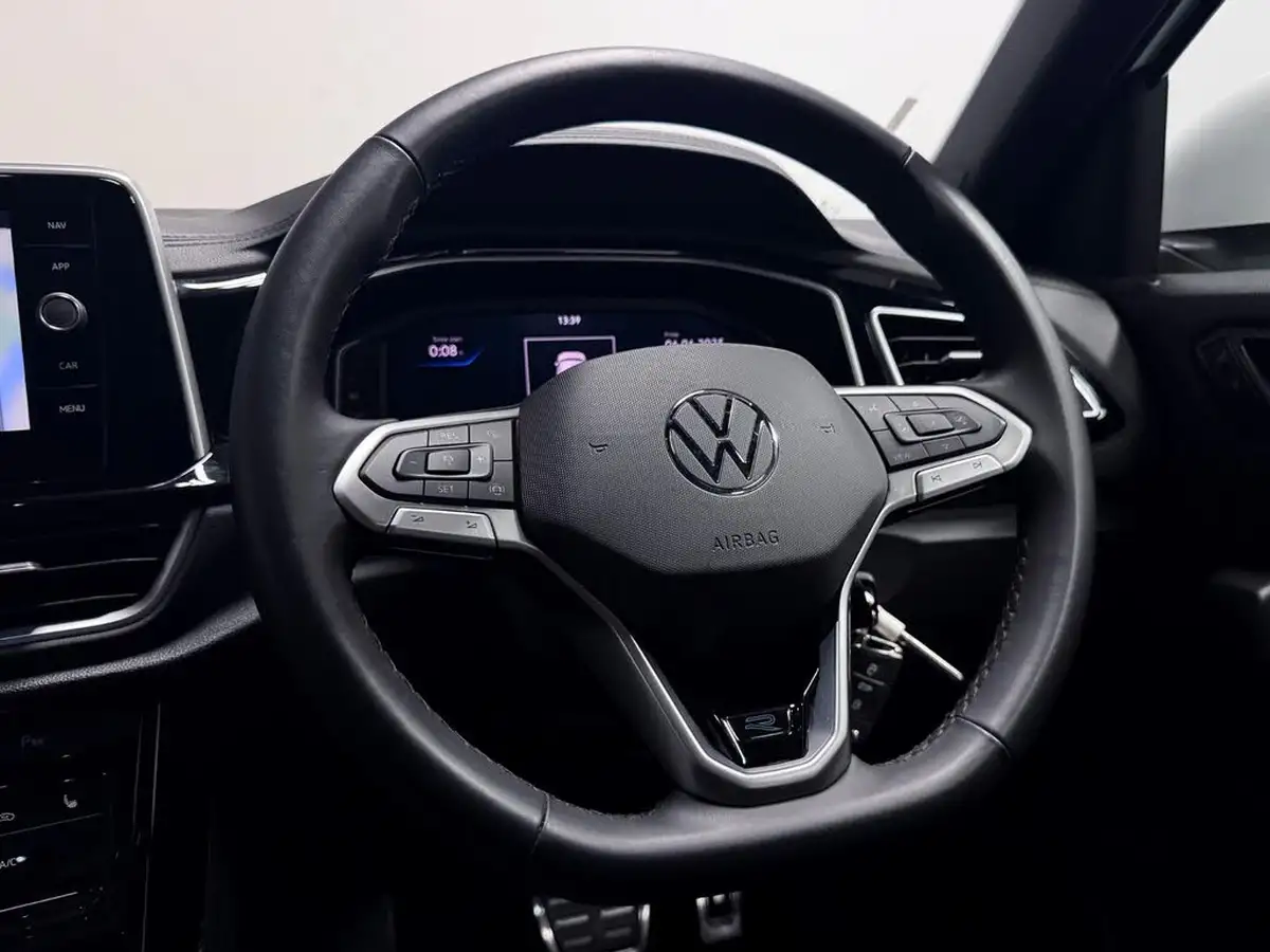 2024-volkswagen-t-roc-15-tsi-r-line-hatchback-5d-dsg-big-27