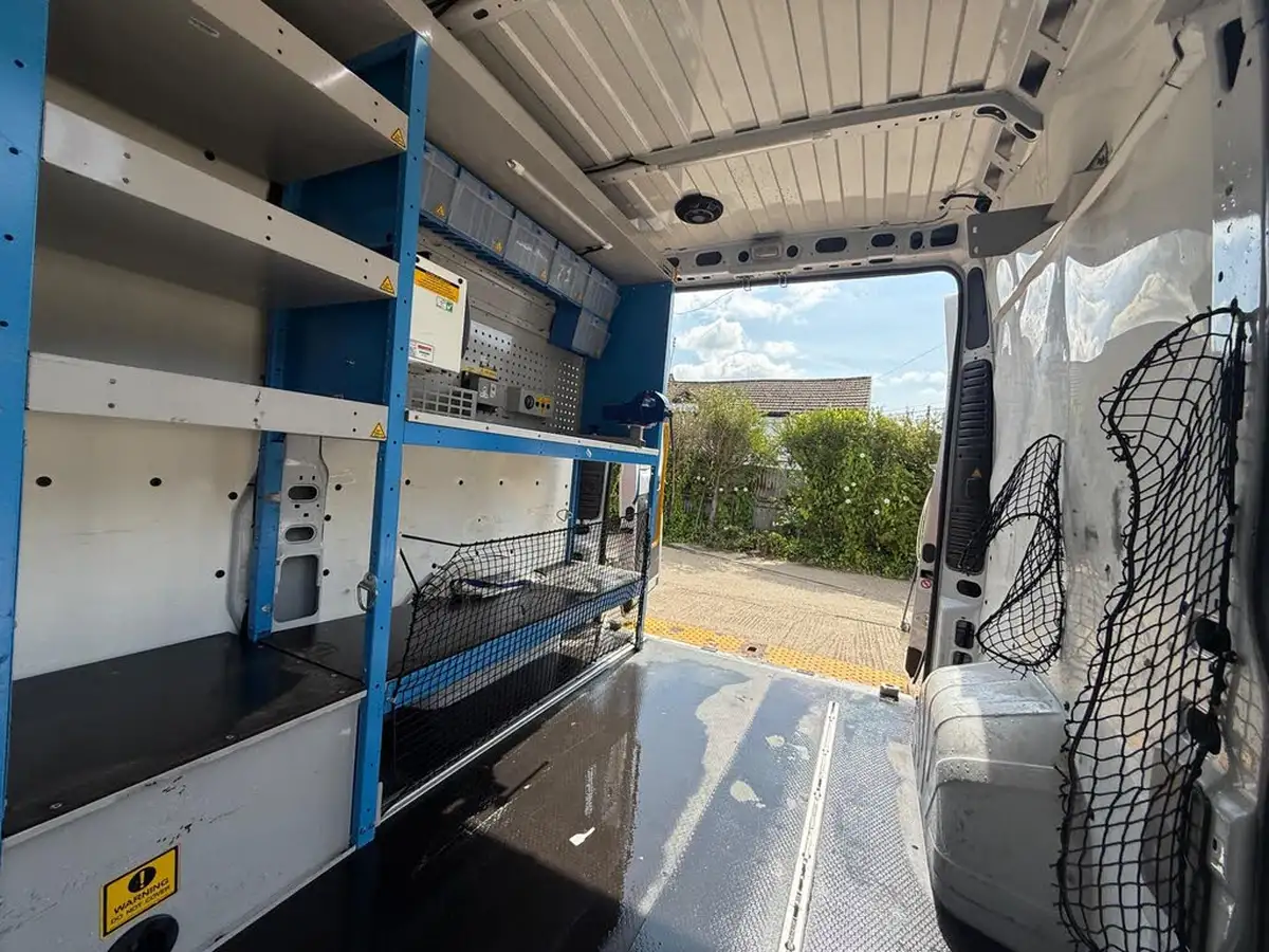 2017-fiat-ducato-20td-35-lh2-panel-big-15