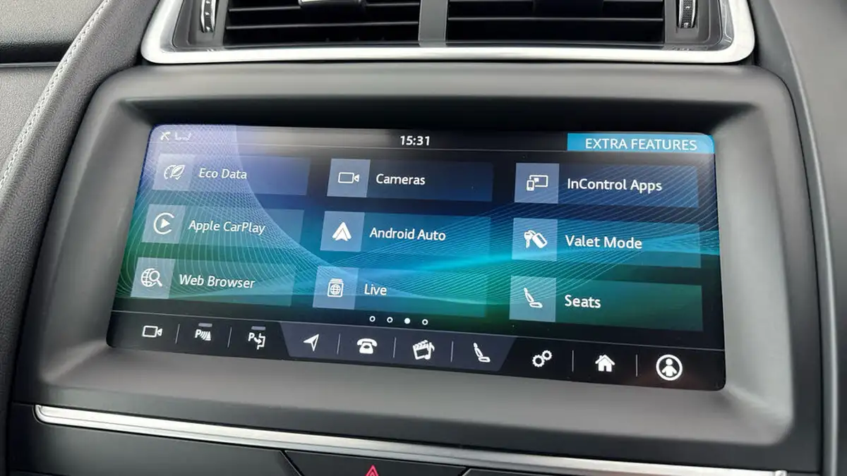 2019-jaguar-e-pace-20-i4-r-dynamic-hse-200ps-big-18