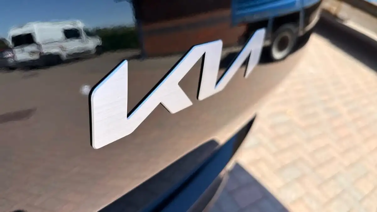 2025-kia-ev3-e-gt-line-s-big-31