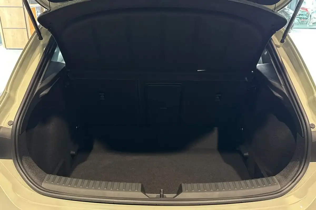 2025-seat-arona-10-tsi-xperience-lux-dsg-big-5
