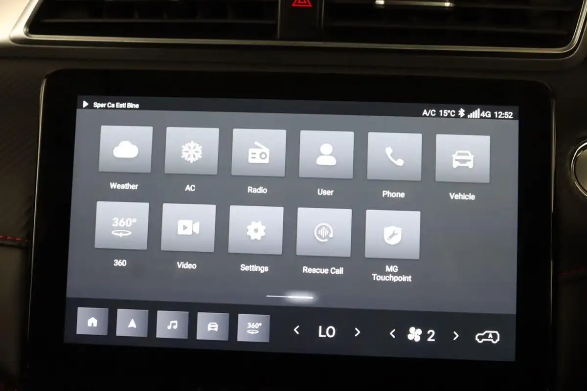 2022-mg-zs-suv-e-trophy-connect-ev-156ps-long-range-big-25