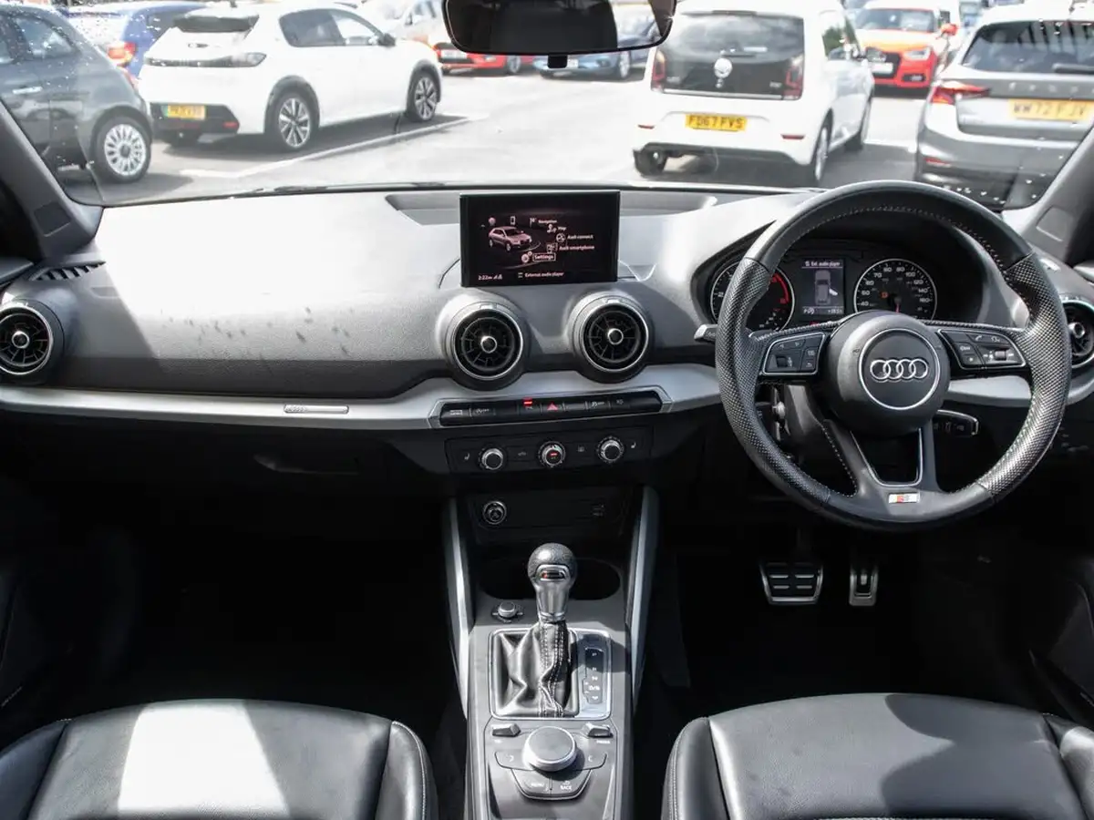 2019-audi-q2-16-30-tdi-s-line-tronic-big-2