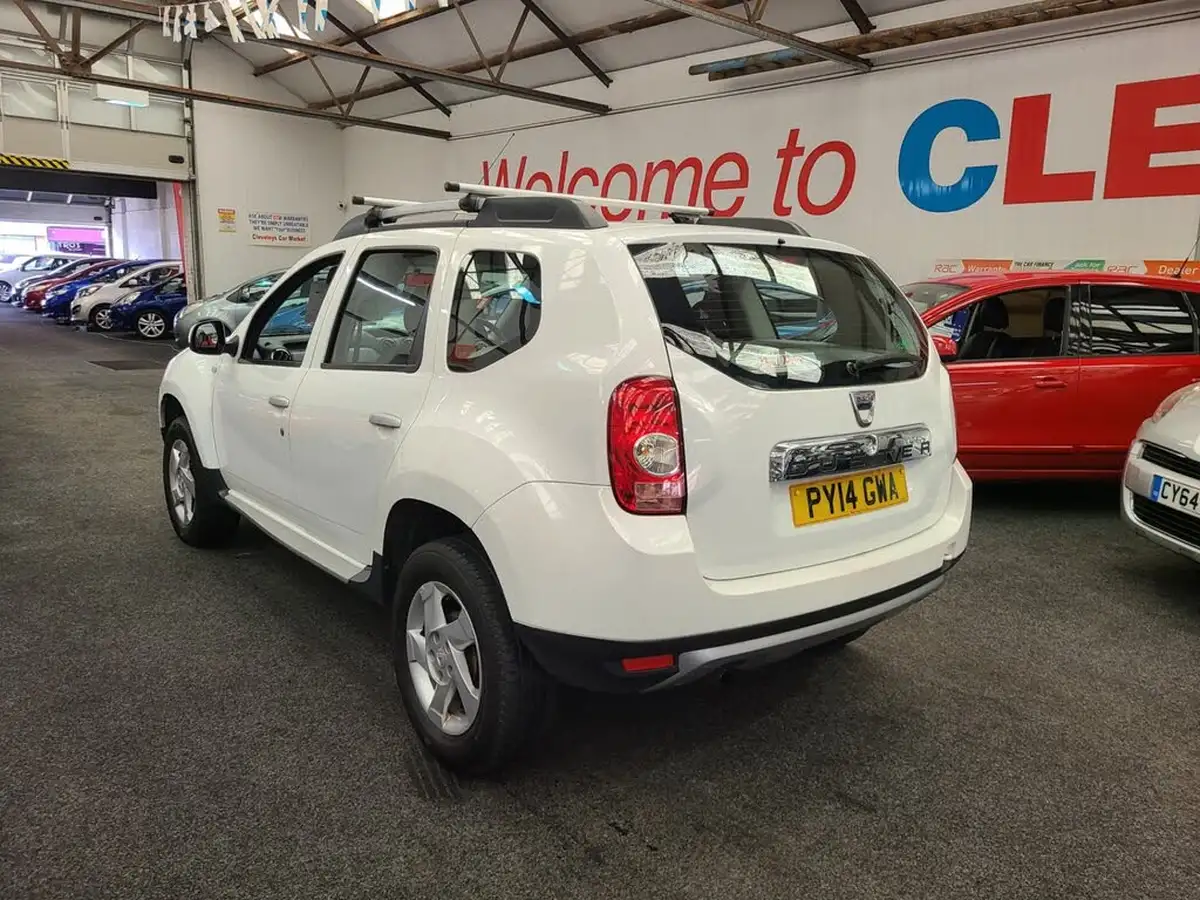 2014-dacia-duster-15d-laureate-110-107bhp-big-2