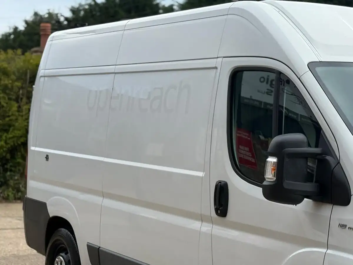 2017-fiat-ducato-20td-35-lh2-panel-big-21