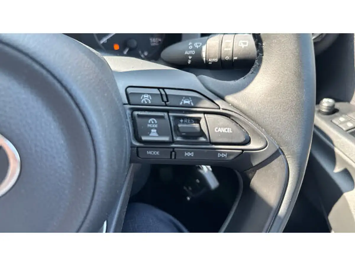 2025-toyota-yaris-15-vvt-i-icon-big-25