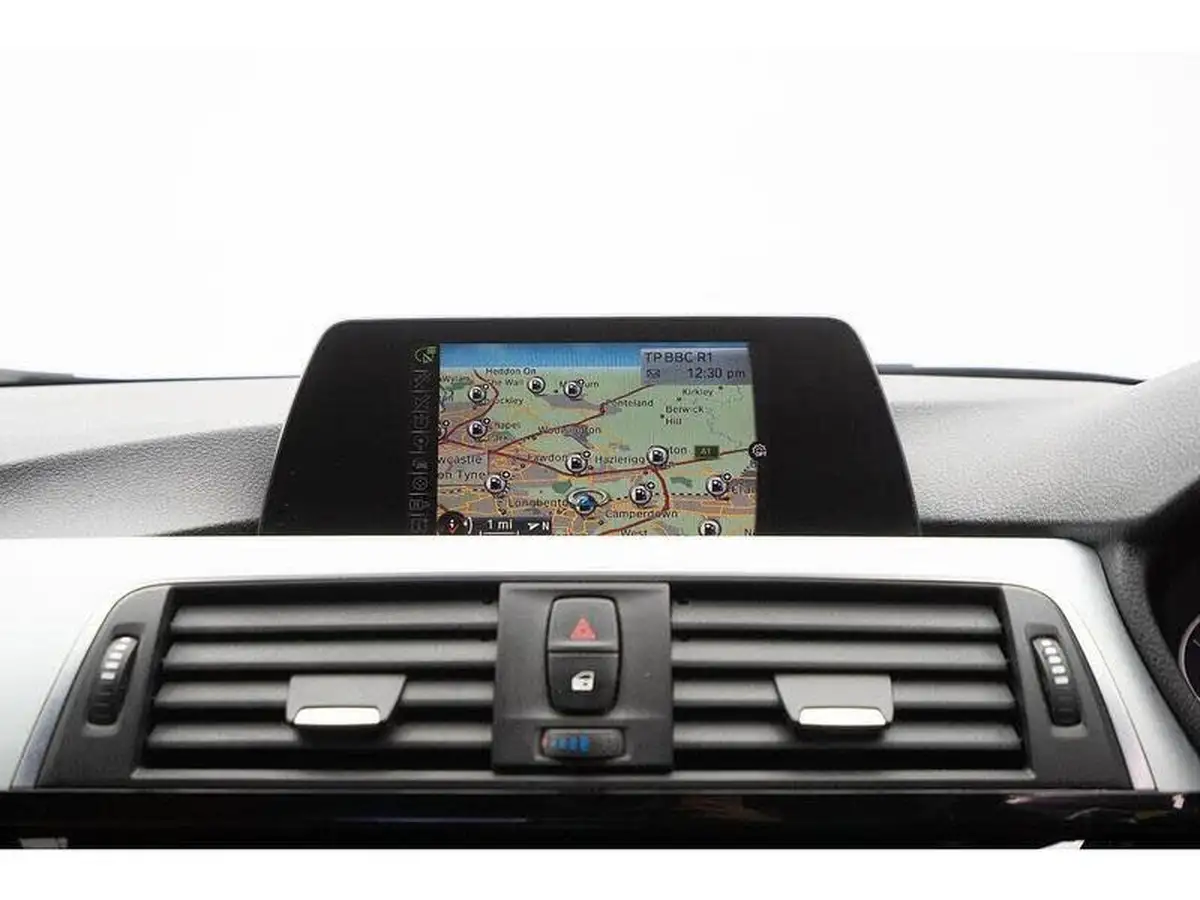 2016-bmw-3-series-30td-335d-xdrive-m-sport-saloon-4d-big-42