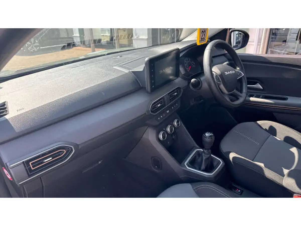 2023-dacia-sandero-stepway-10-tce-essential-90bhp-big-8