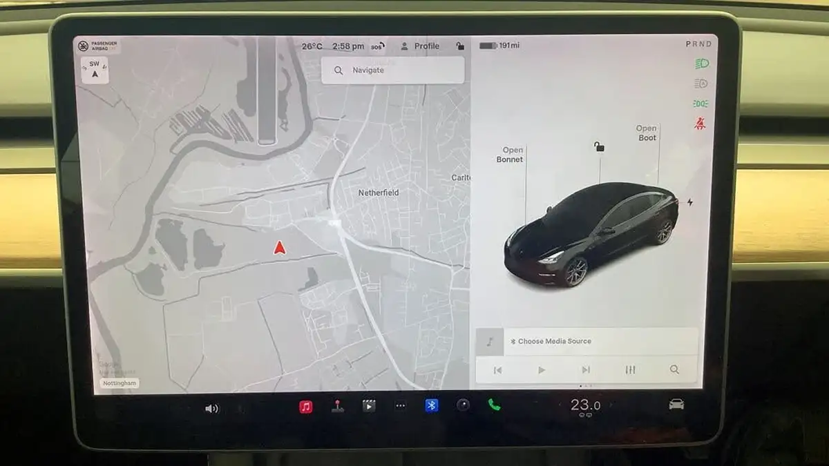 2021-tesla-model-3-e-standard-plus-big-8
