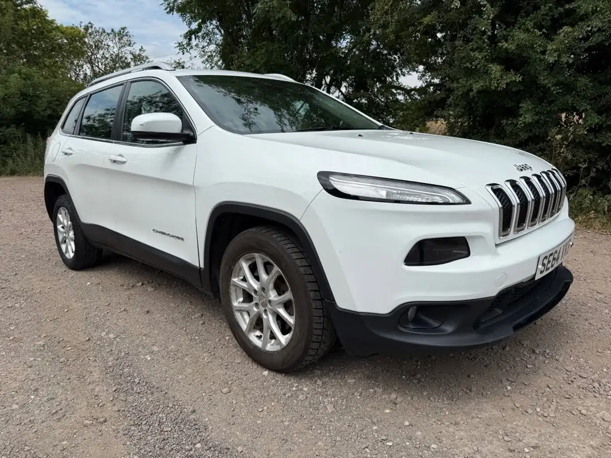 2015-jeep-cherokee-20crd-longitude-138bhp-4wd-big-0