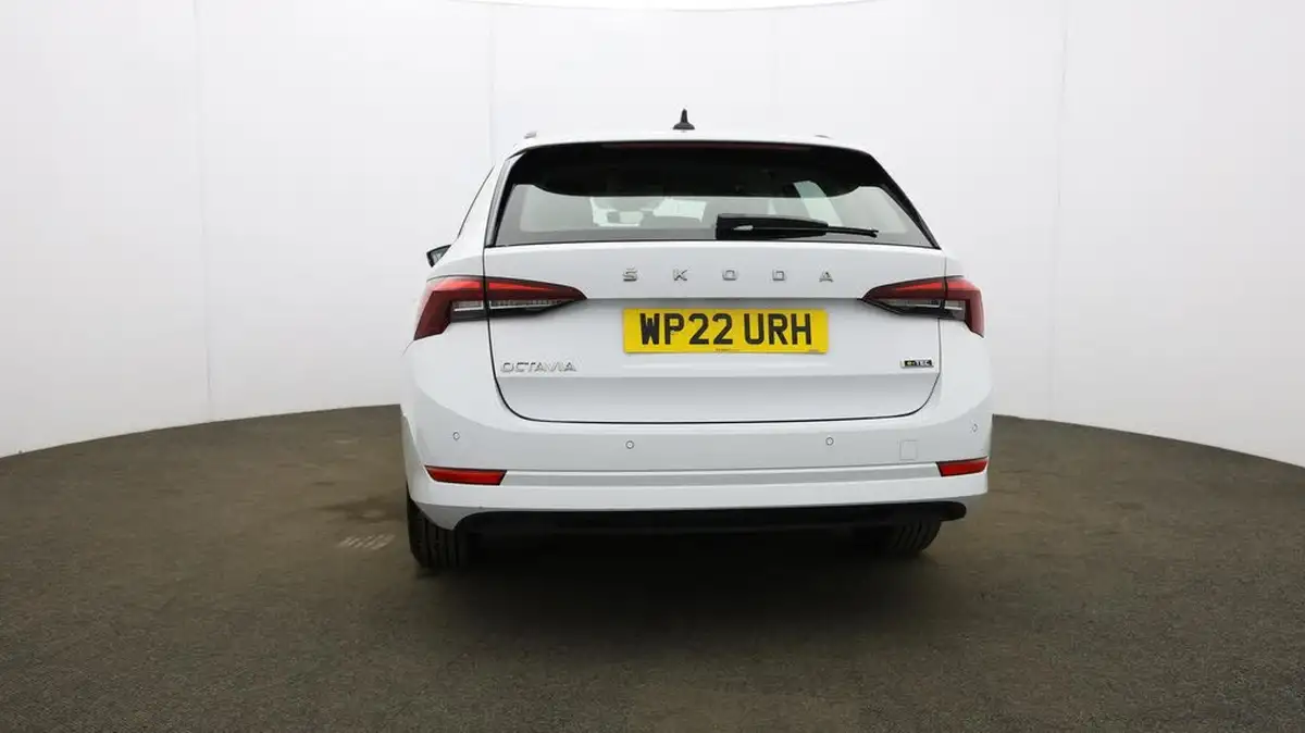 2022-skoda-octavia-10-tsi-se-technology-110ps-estate-big-57