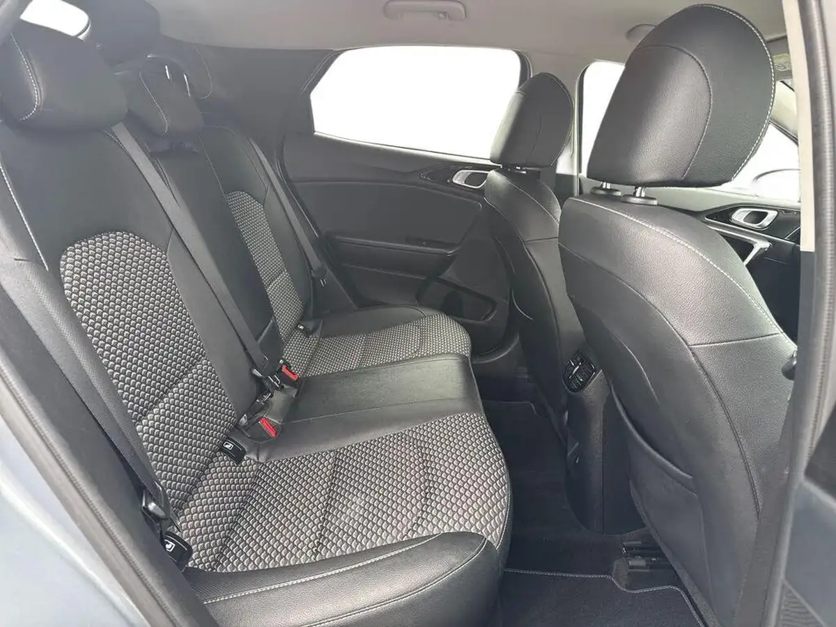 2022-kia-xceed-15-t-gdi-3-big-7