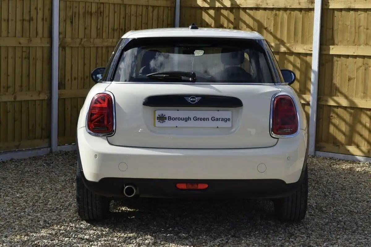 2019-mini-cooper-15-cooper-classic-hatchback-5d-big-7