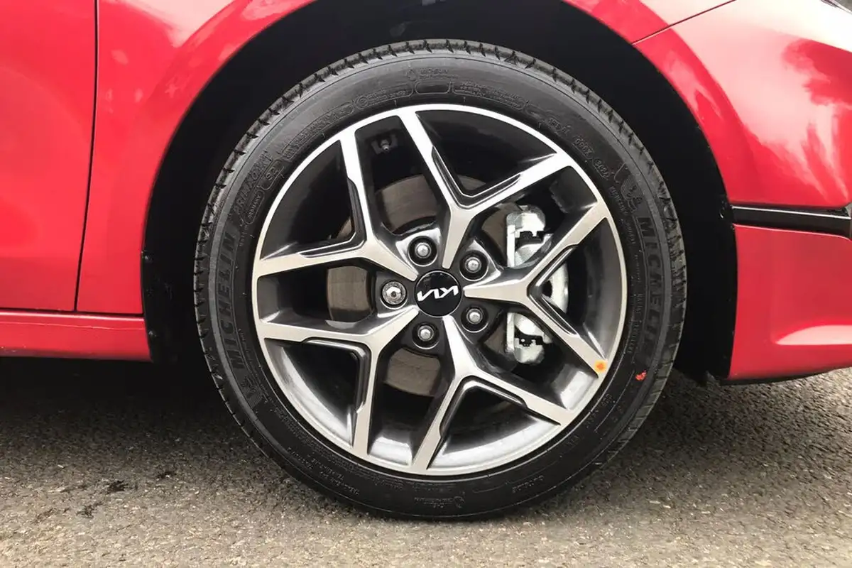 2025-kia-ceed-15-t-gdi-3-sportswagon-dct-big-43