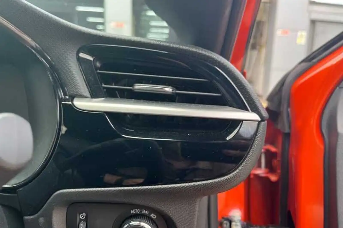 2022-vauxhall-corsa-12-turbo-ultimate-100ps-big-35