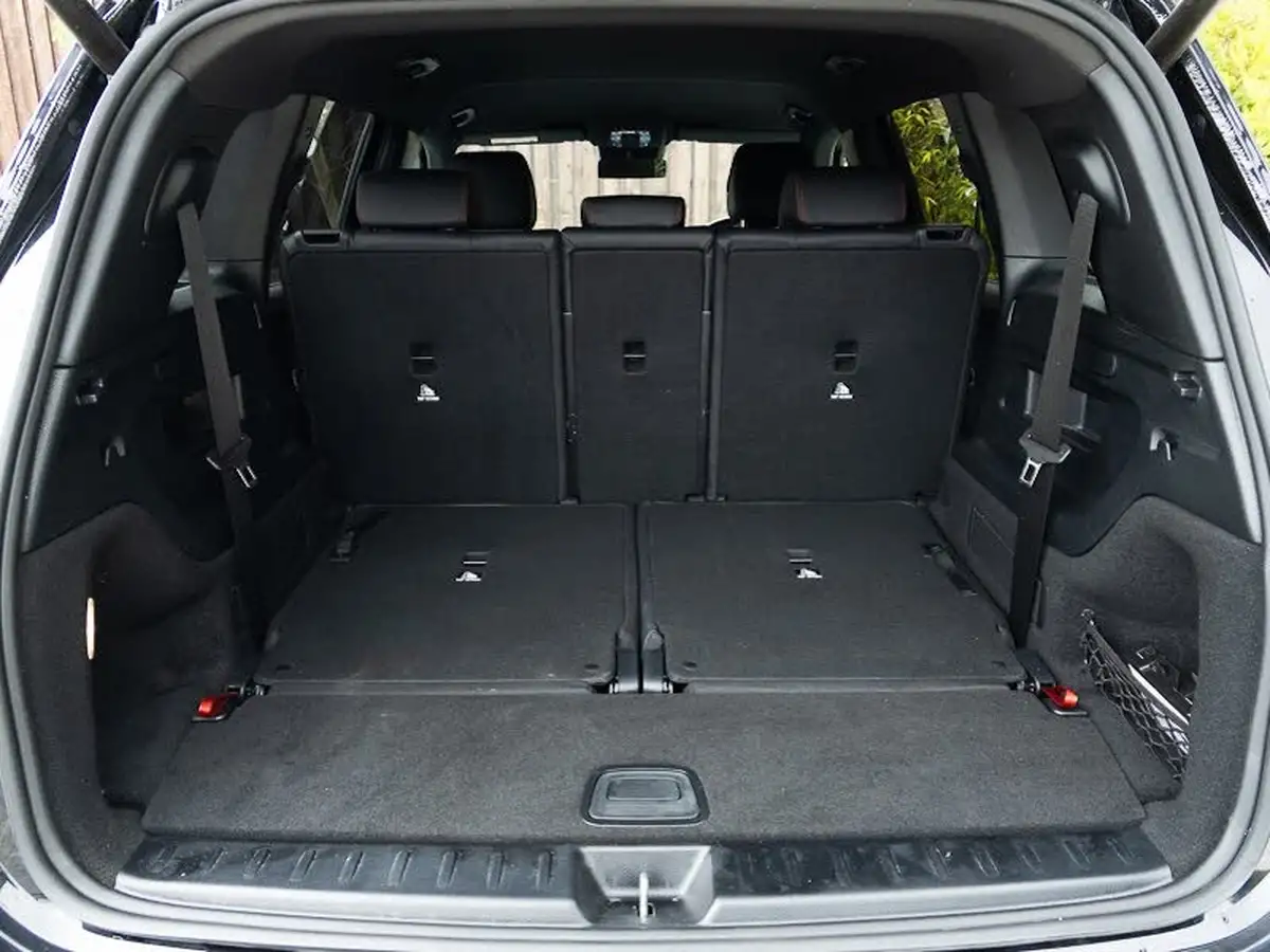 2024-mercedes-benz-glb-class-13-glb200-amg-line-executive-big-7