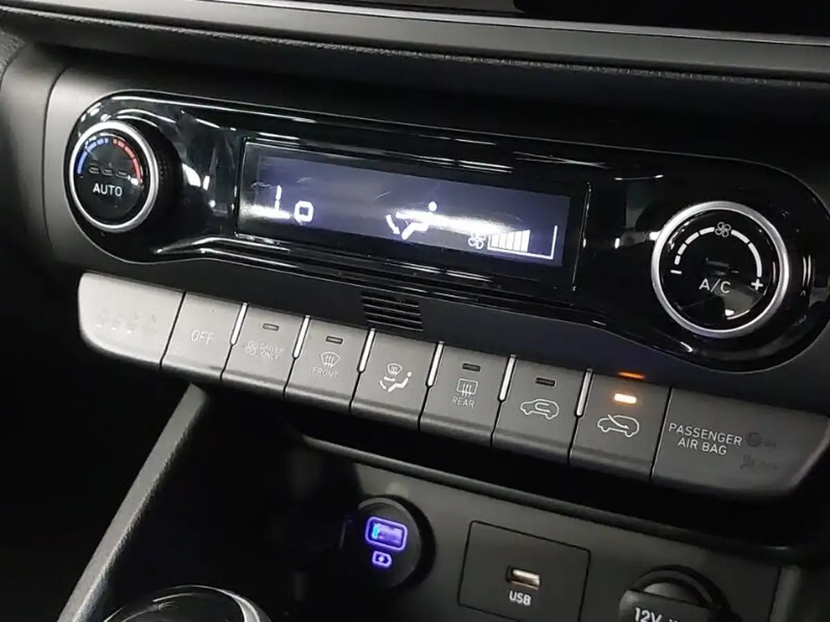 2022-hyundai-kona-16-gdi-se-connect-big-12