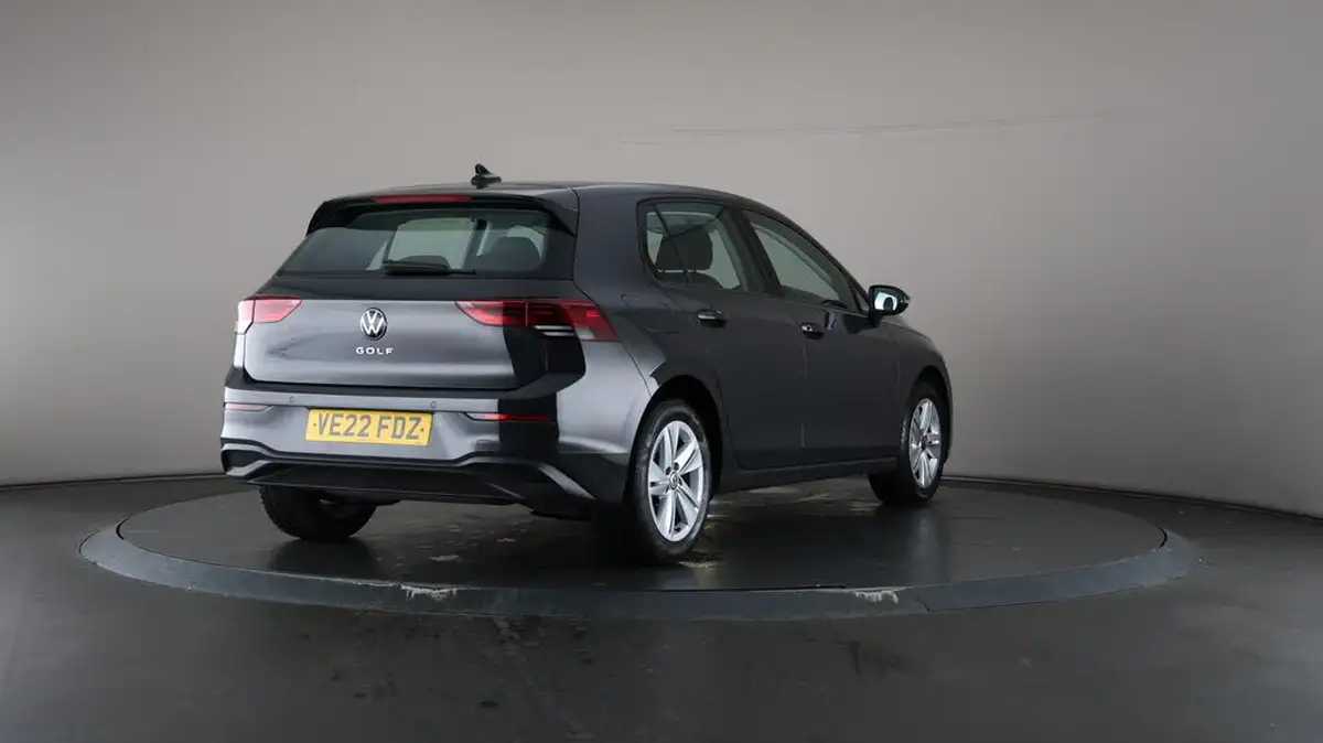 2022-volkswagen-golf-15-tsi-life-150ps-hatchback-big-68