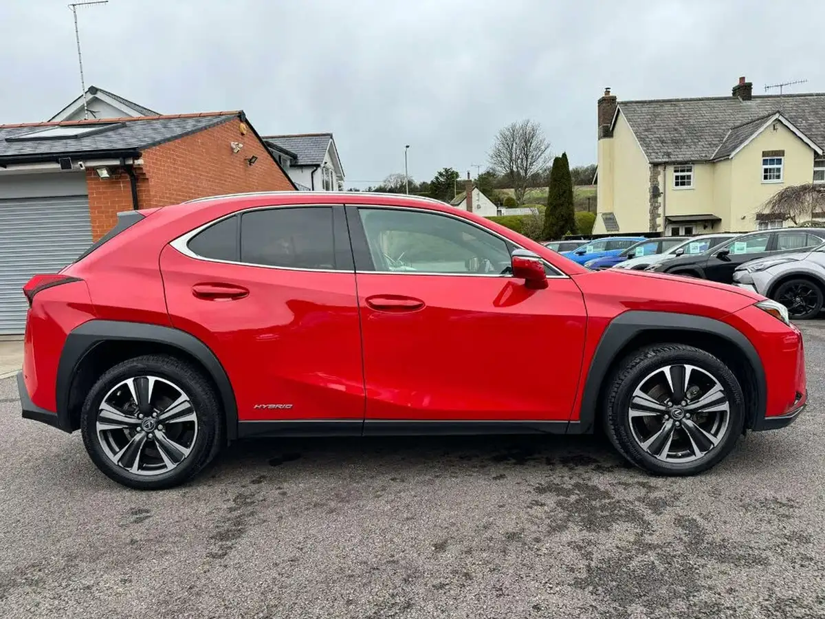 2020-lexus-ux-250h-20-ux-without-navigation-big-2