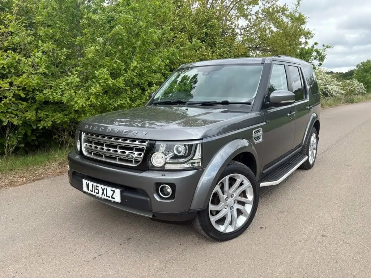 2015-land-rover-discovery-4-30-sd-v6-hse-big-1