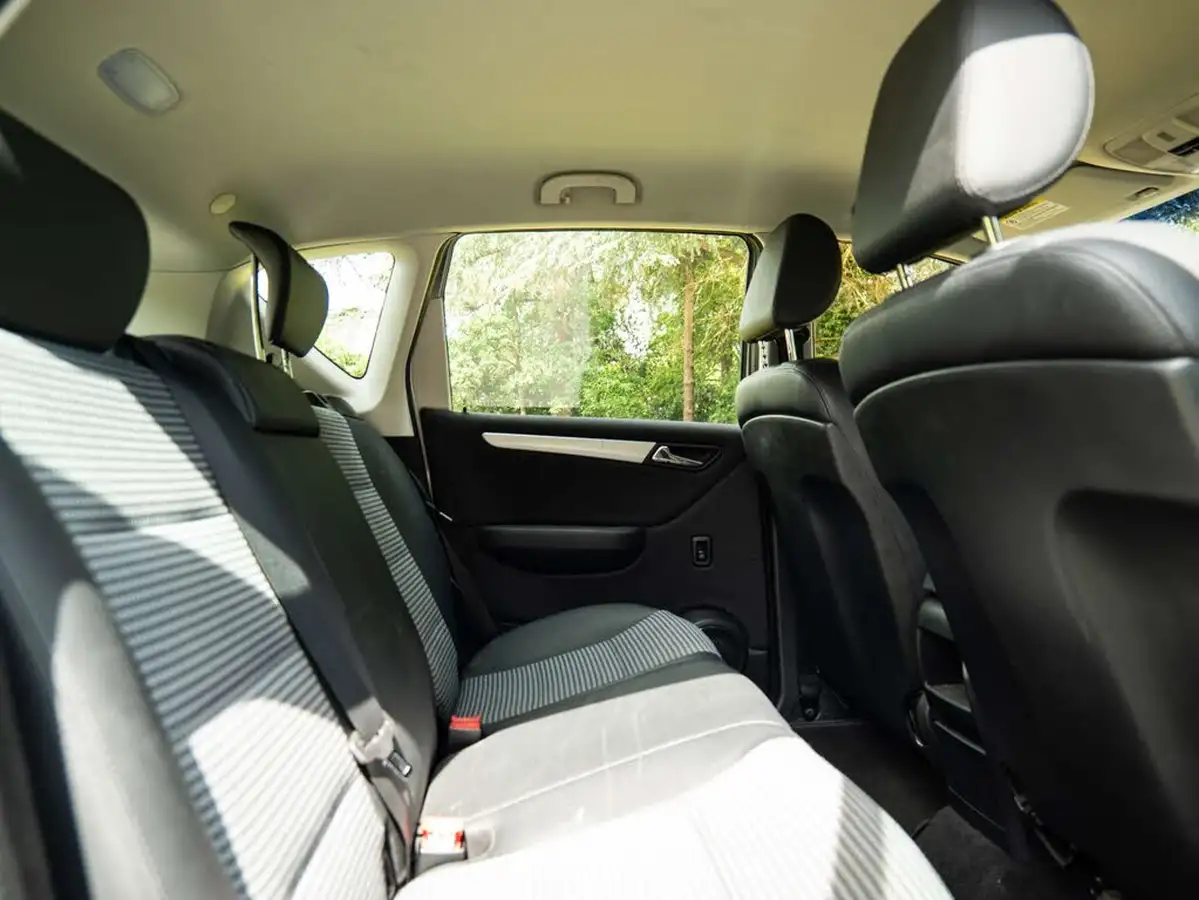 2007-mercedes-benz-a-class-15-a150-avantgarde-se-5d-big-16
