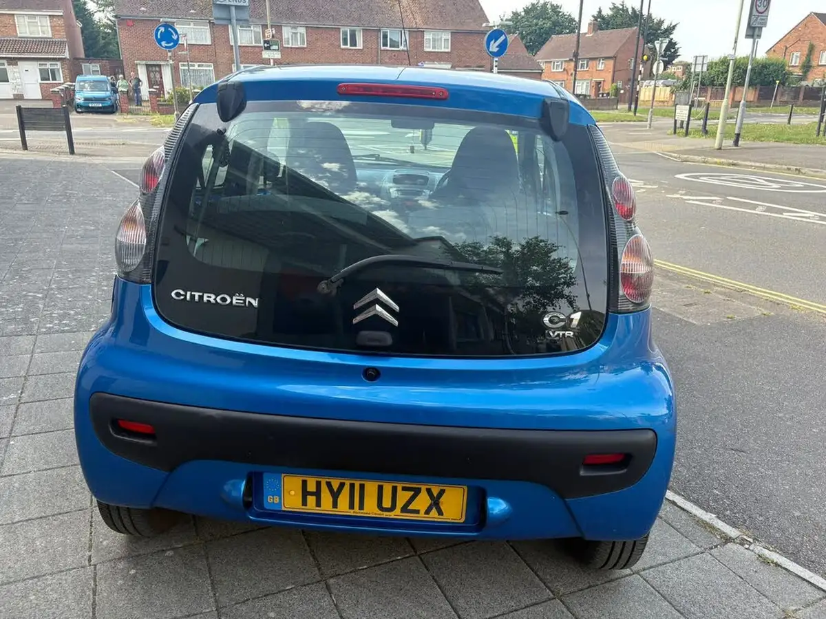 2011-citroen-c1-10-vtr-68-5d-big-6