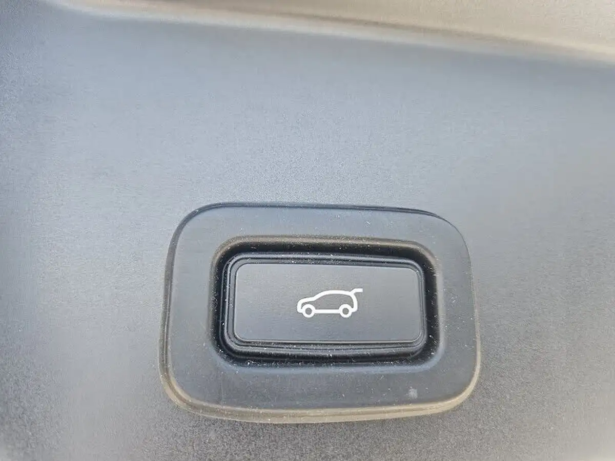 2019-land-rover-range-rover-evoque-20-p250-first-edition-big-7