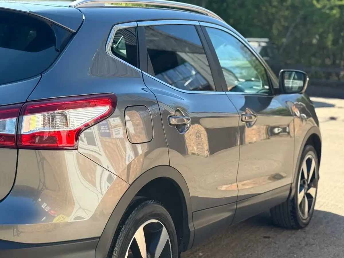 2015-nissan-qashqai-15dci-n-tec-big-28