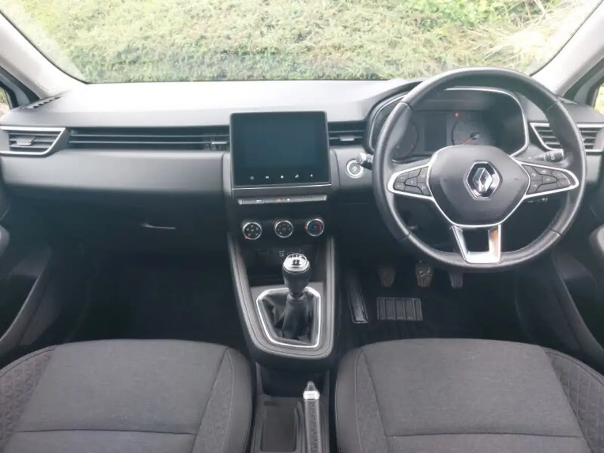 2020-renault-clio-10-sce-iconic-75bhp-big-2