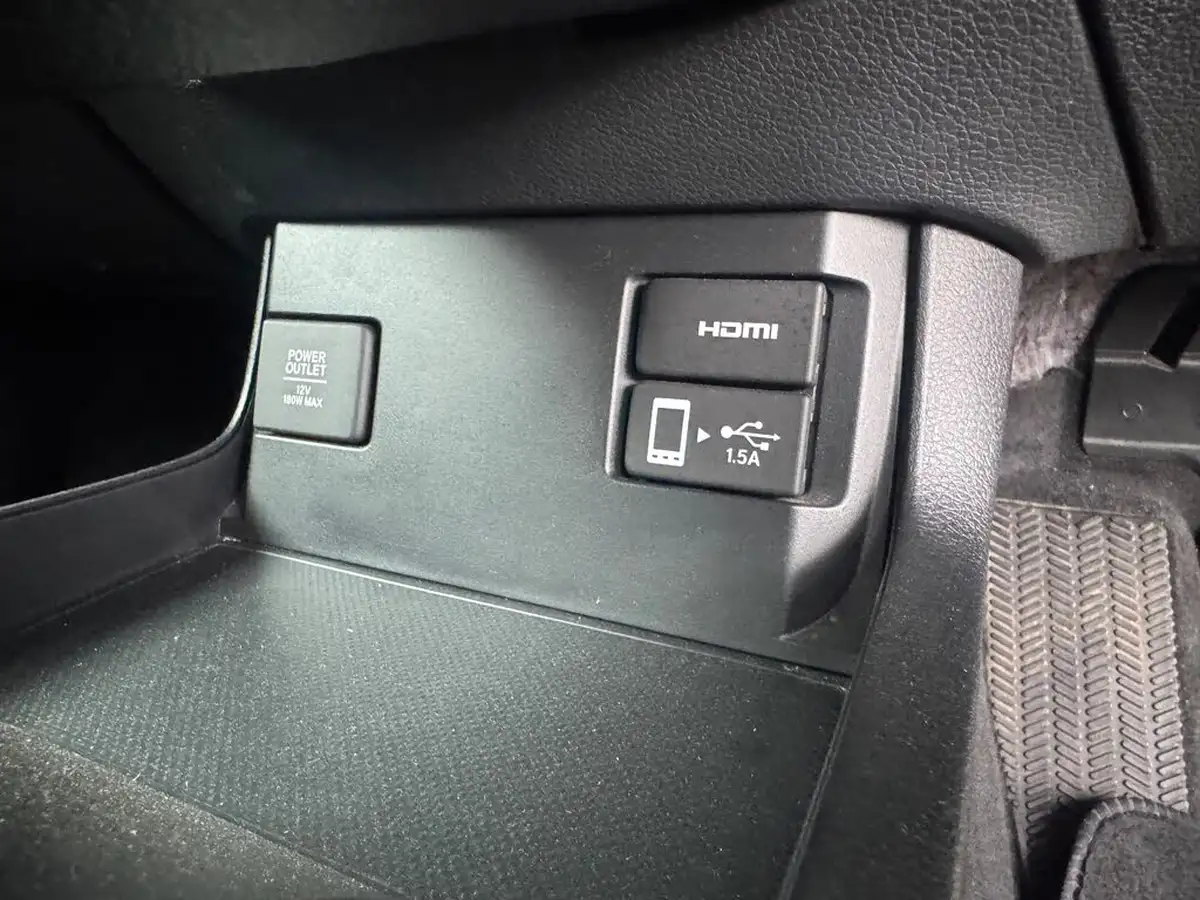 2018-honda-civic-10-vtec-turbo-sr-129ps-hatchback-5d-cvt-big-25