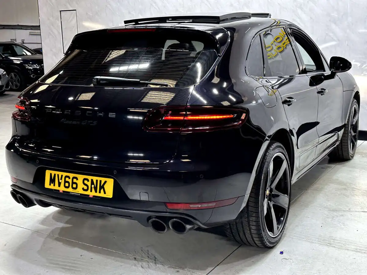 2016-porsche-macan-30-gts-big-73