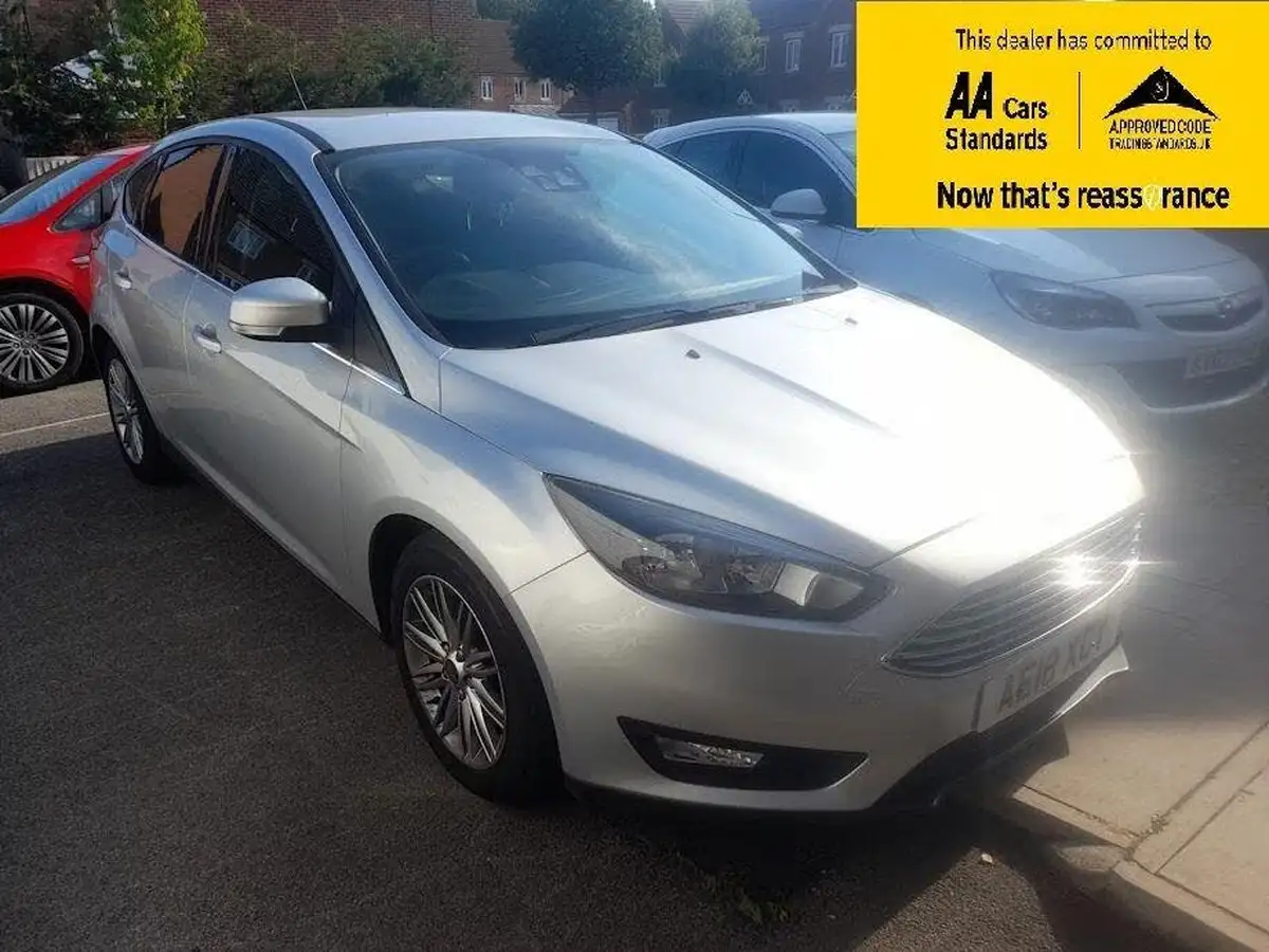 2018-ford-focus-10t-zetec-edition-125ps-hatchback-auto-big-0