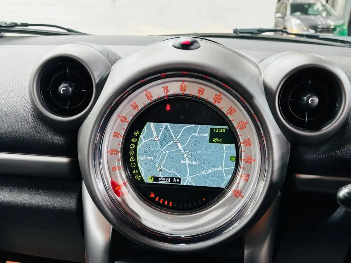 2012-mini-countryman-20td-cooper-d-112bhp-auto-big-18