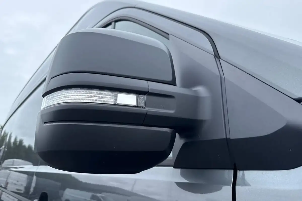 2025-volkswagen-crafter-20tdi-cr35-mwb-commerce-plus-140pseu6d-big-24