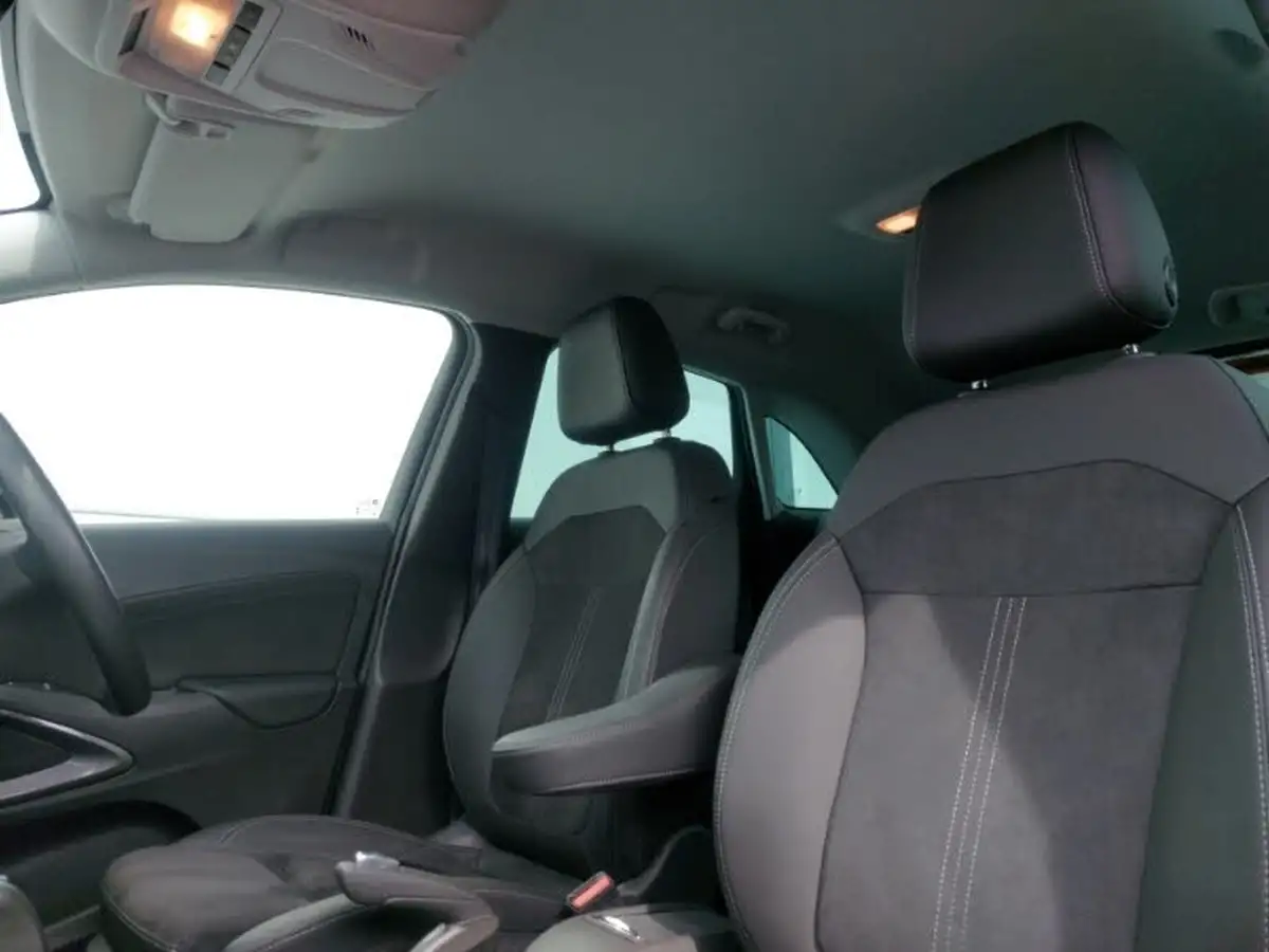 2022-vauxhall-crossland-12-ultimate-130ps-auto-big-4