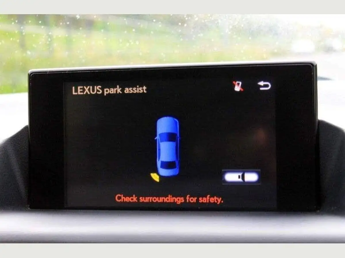 2014-lexus-ct-200h-18-advance-big-23