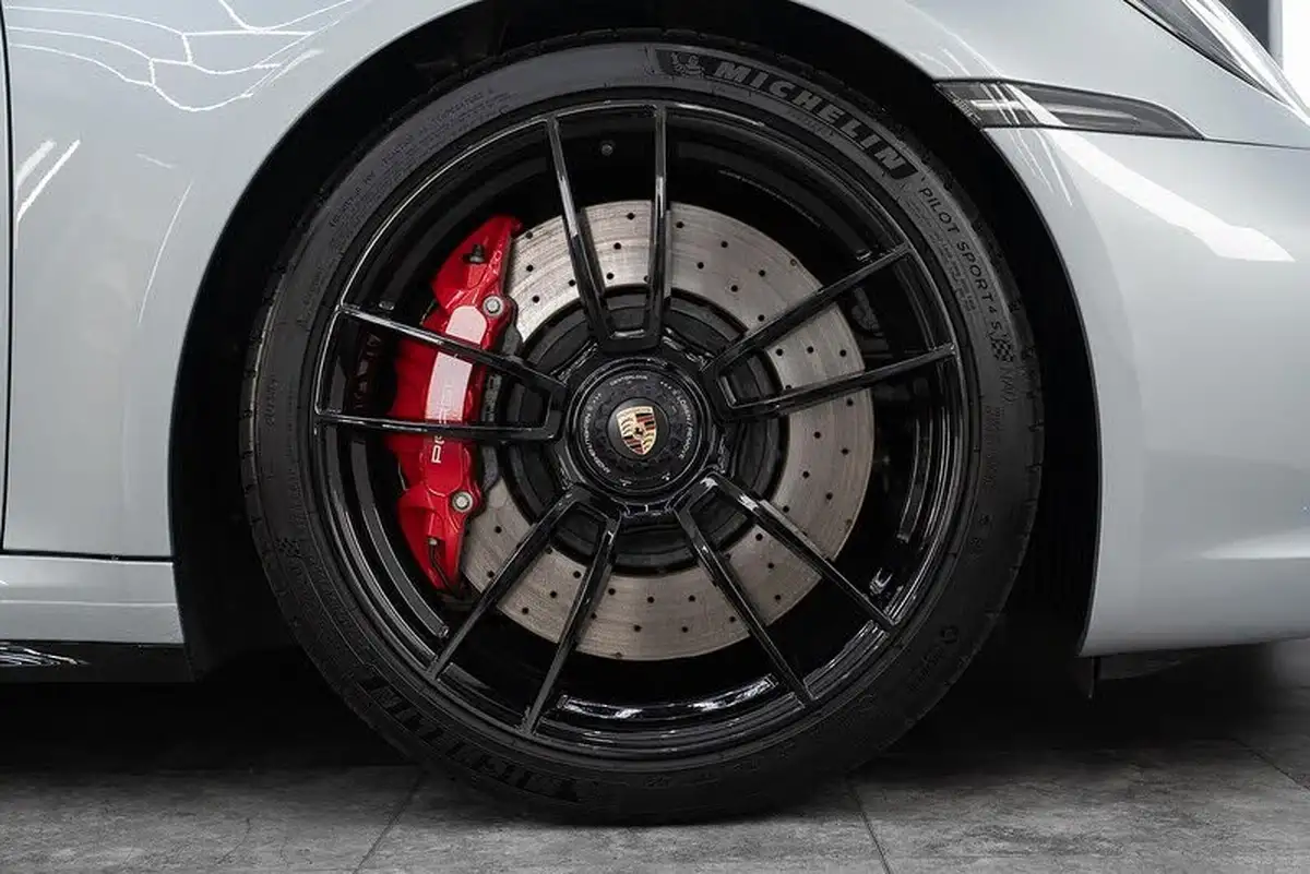 2022-porsche-911-30-carrera-gts-coupe-big-5