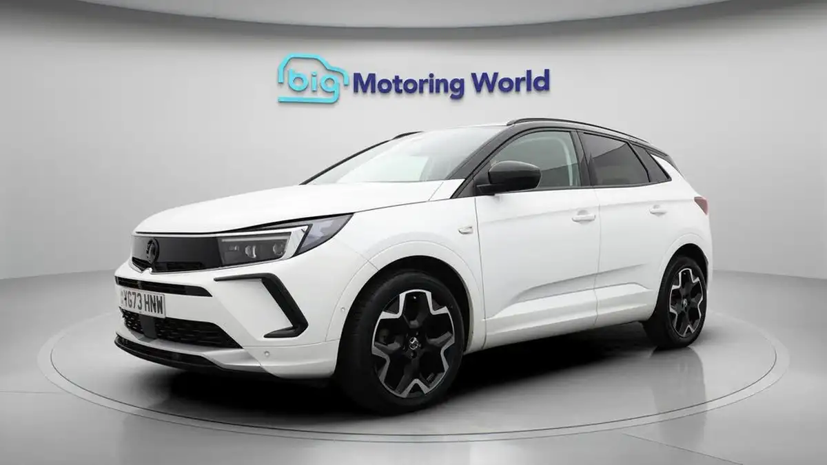 2023-vauxhall-grandland-12-ultimate-130ps-big-3