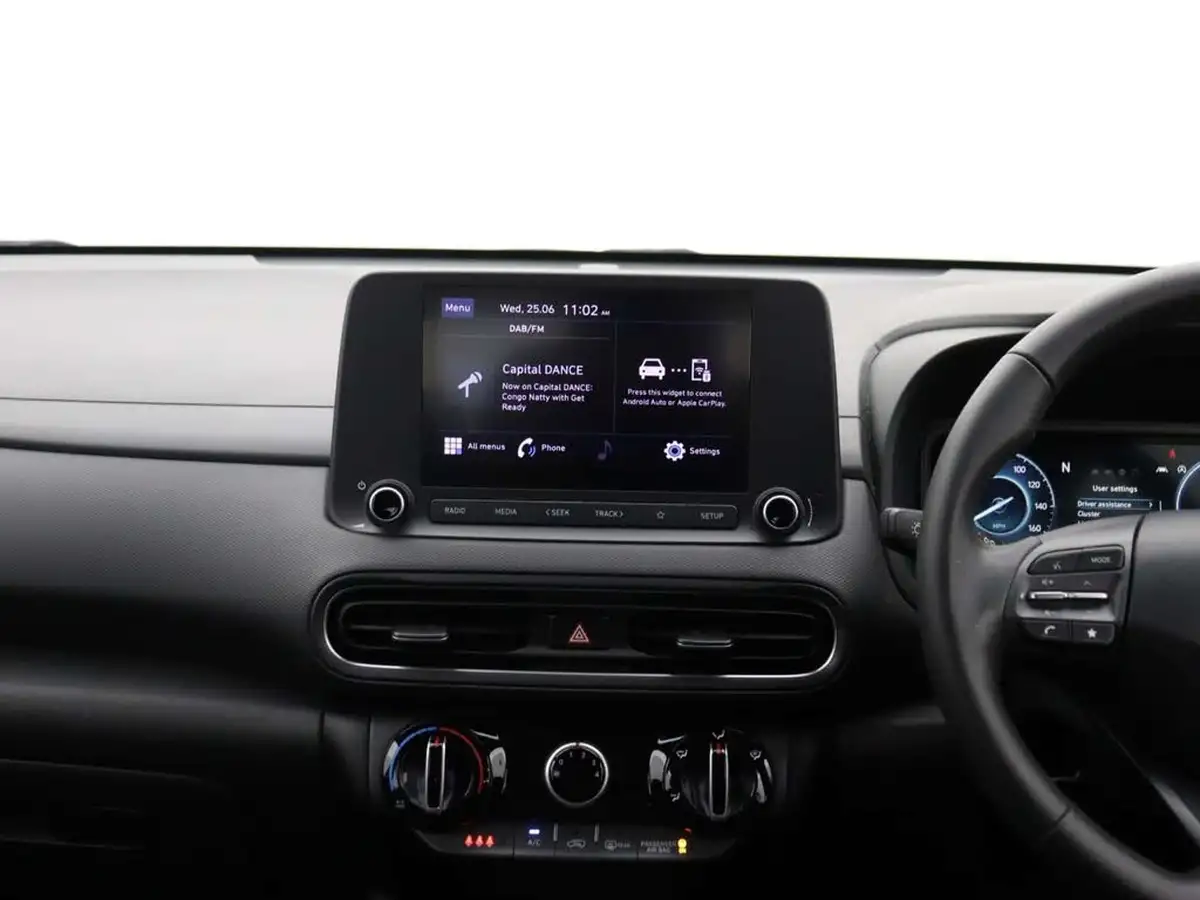 2022-hyundai-kona-10-t-gdi-se-connect-big-8