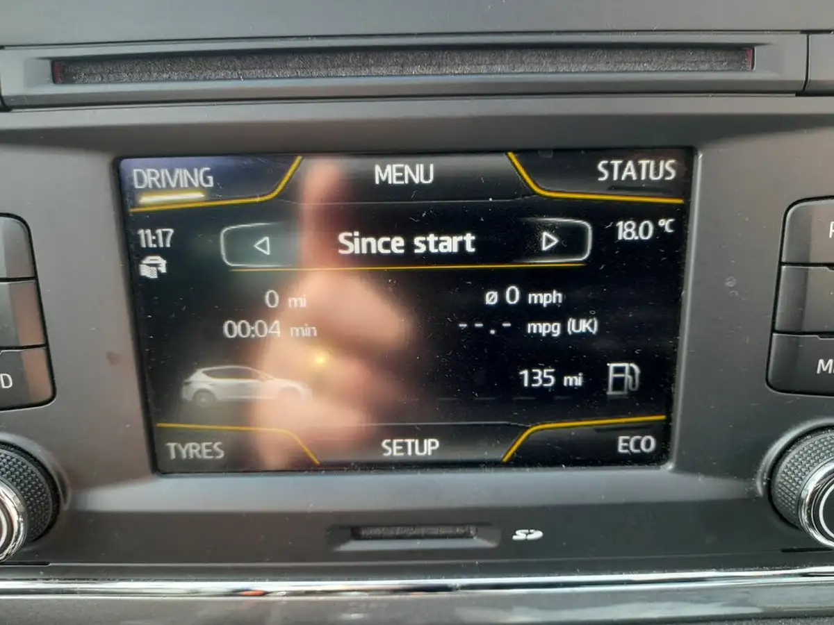 2014-seat-leon-18-fr-ss-hatchback-5d-big-12