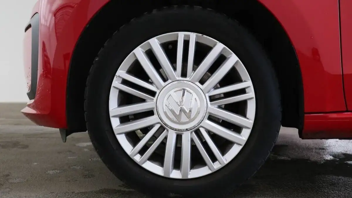 2019-volkswagen-up-10-move-up-ss-3d-big-8